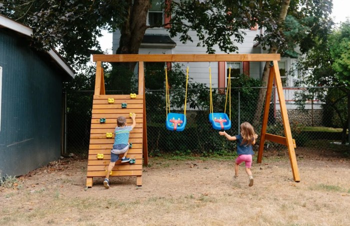 Membuat taman bermain anak di halaman rumah yang aman dan menyenangkan